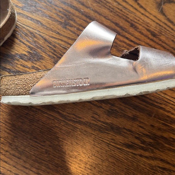 Birkenstock Size 36 (5) Rose Gold Gently worn - Picture 3 of 3